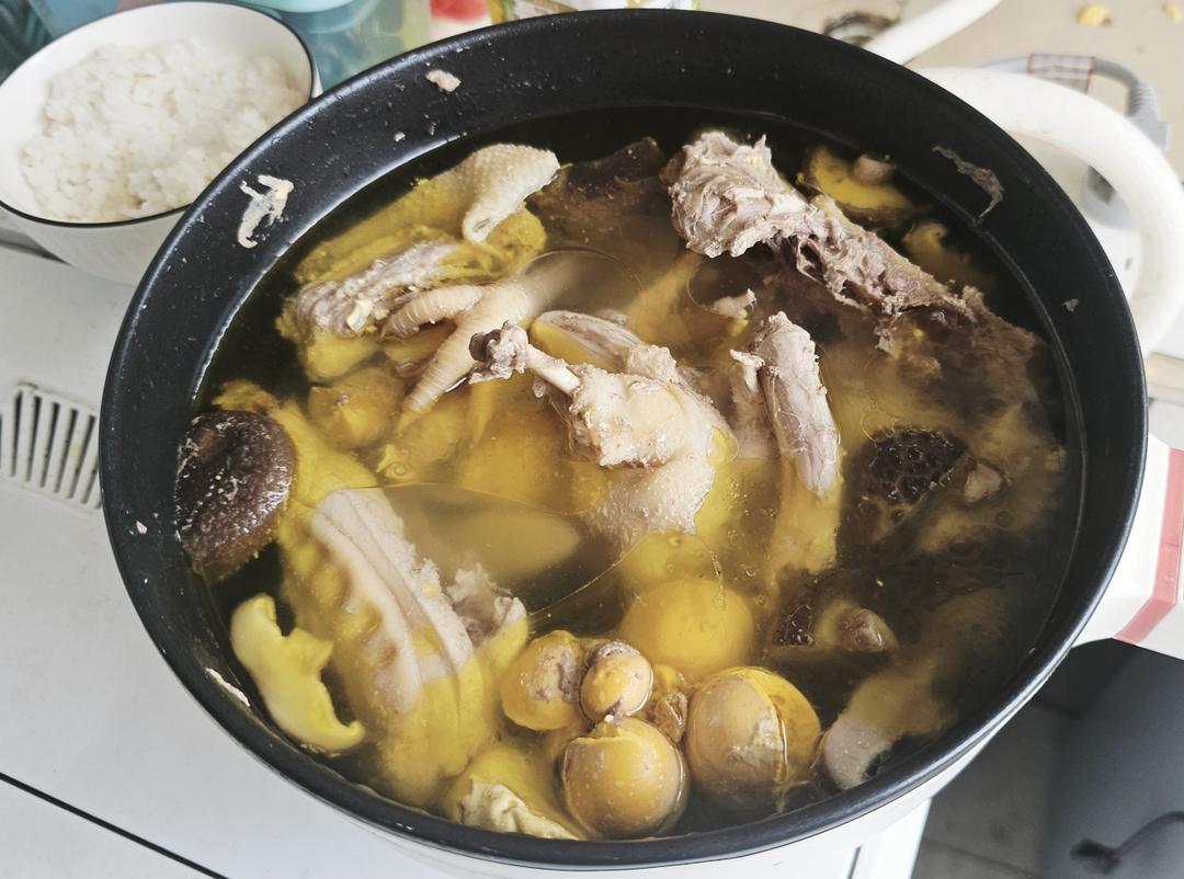 煲靓汤 老母鸡汤