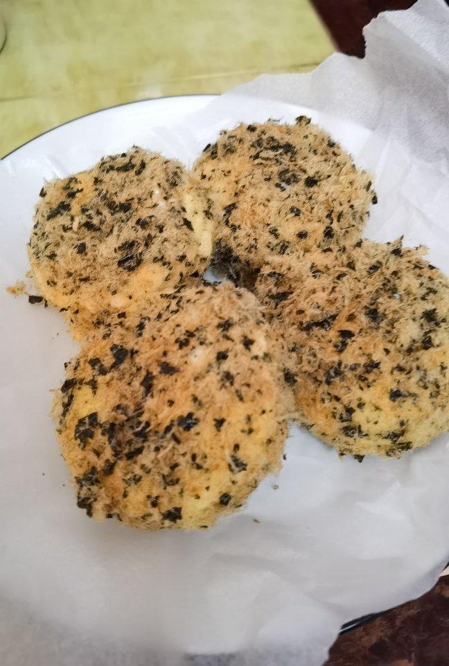 美味海苔肉松小贝