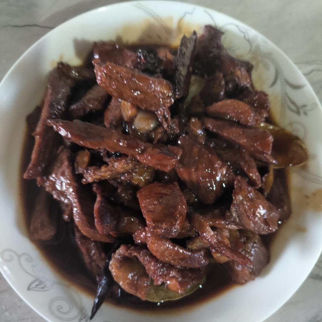 家常版的红烧肉（一点都不腻，软，糯)