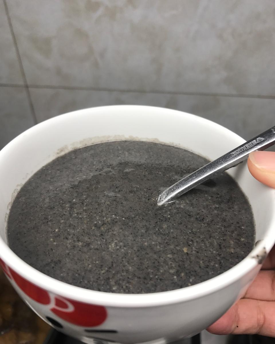 豆子921做的自制黑芝麻糊