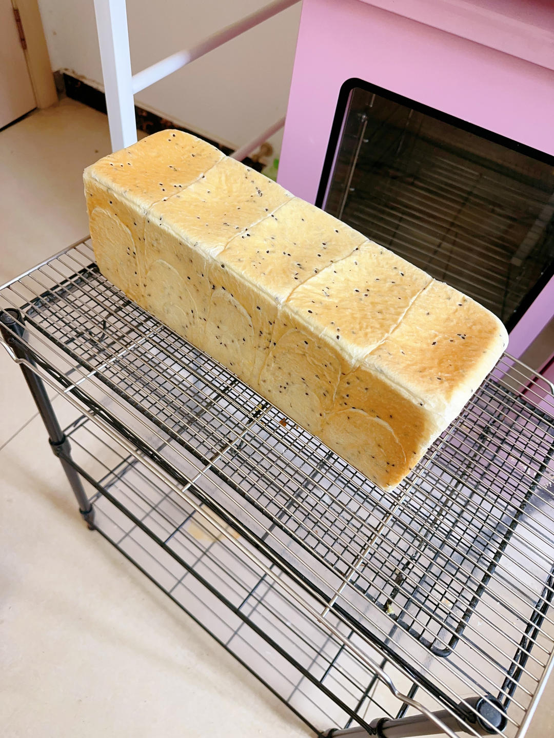 咸盐黑芝麻吐司
