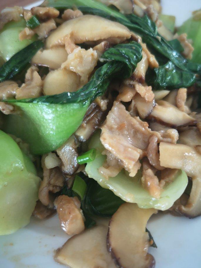 香菇肉片炒油菜