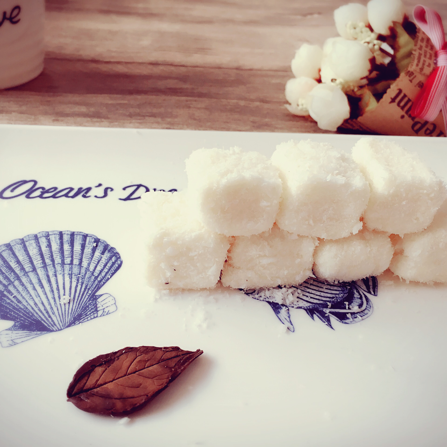 椰丝牛奶小方糕