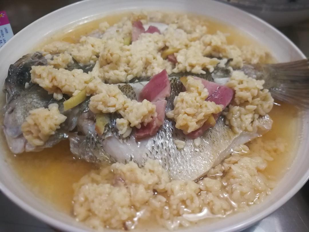 酒酿蒸鲈鱼
