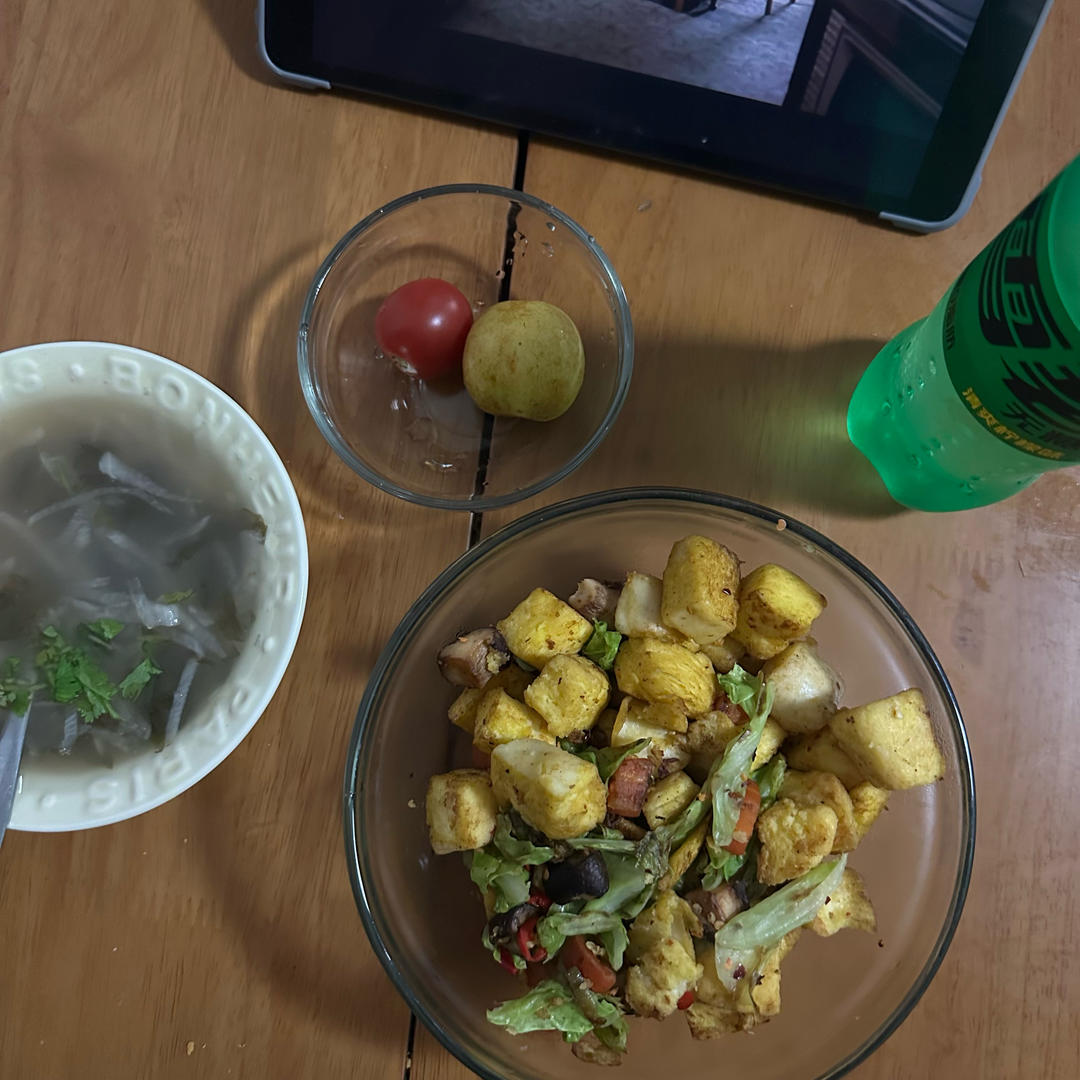 鲜萝卜紫菜汤