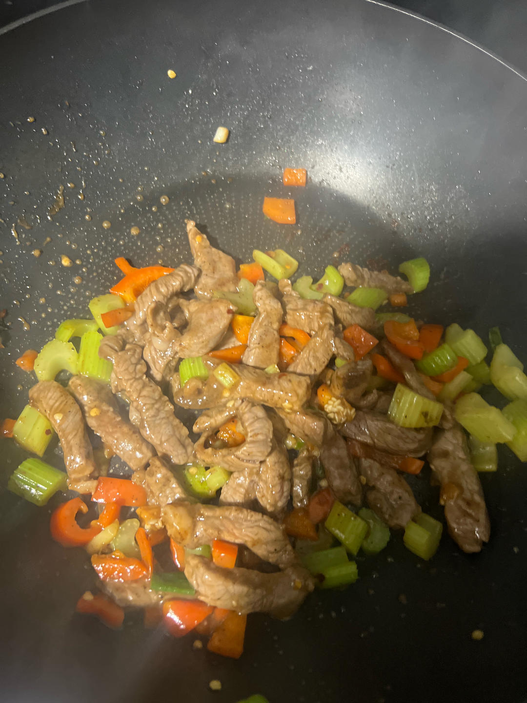 下饭神器又来了，试试这道芹菜炒牛肉！！