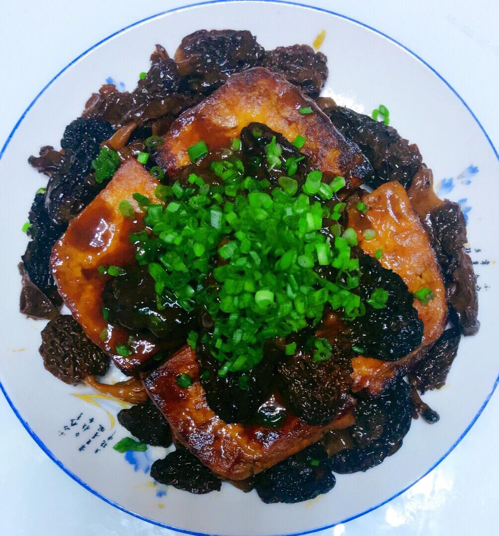 羊肚菌烧豆腐
