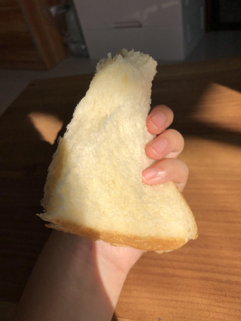 鲜奶液种超熟吐司