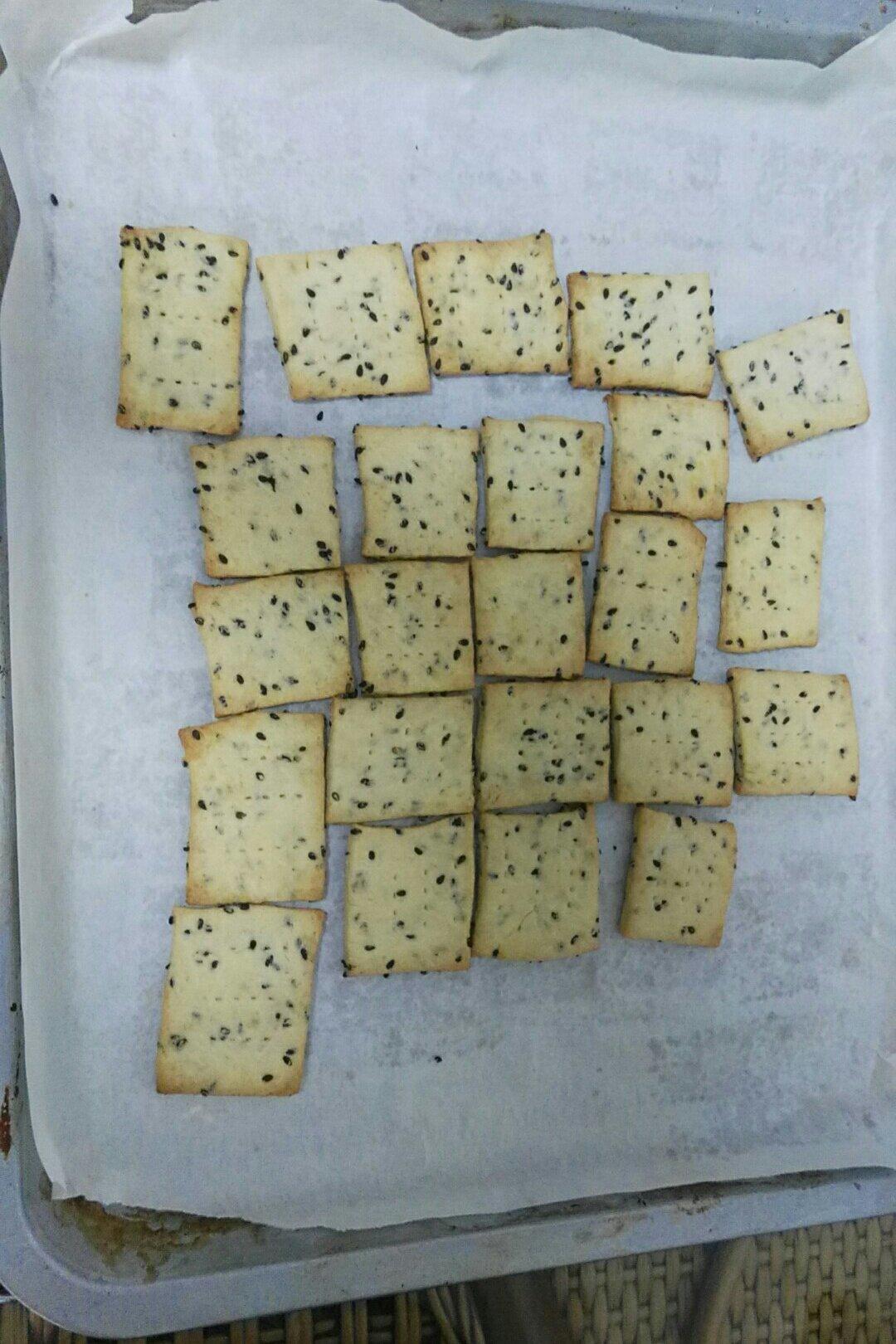 黑芝麻咸香饼干