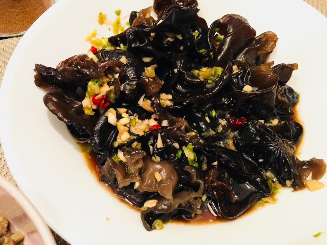 凉拌黑木耳