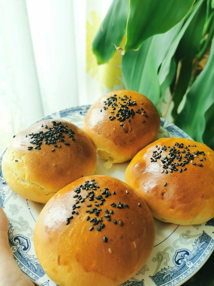 蜜豆沙小面包