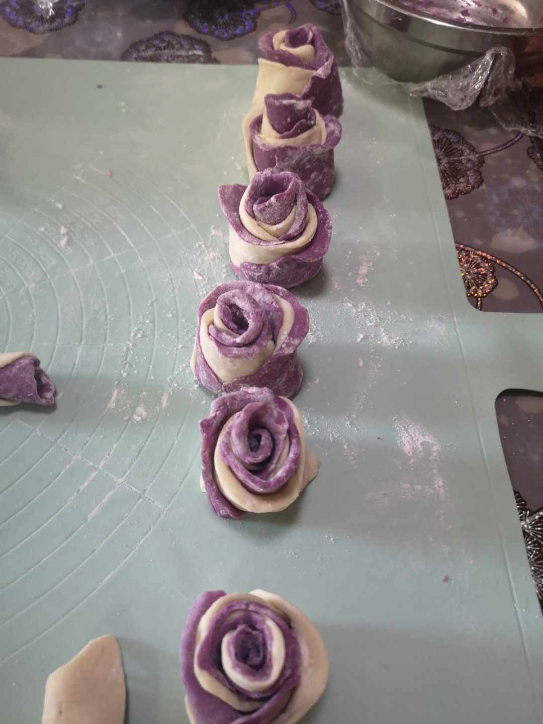 简单好吃的紫薯玫瑰花馒头