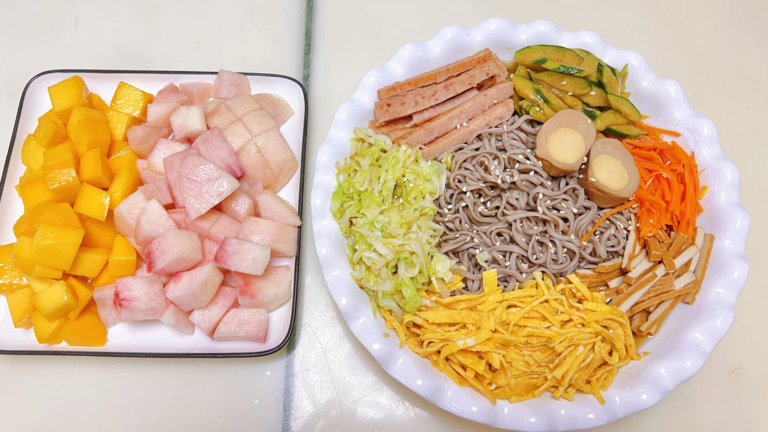 韩式荞麦冷面
