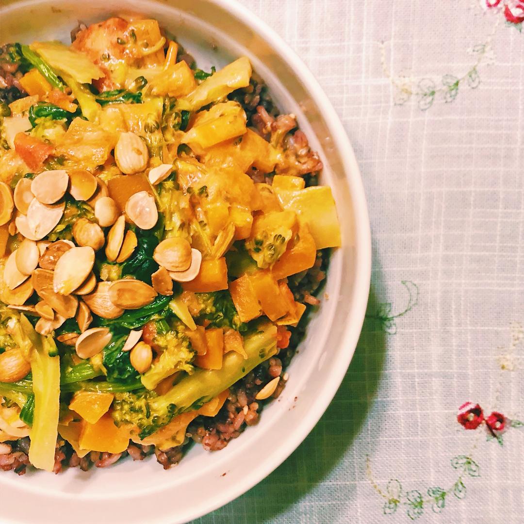 椰香番茄杂粮饭