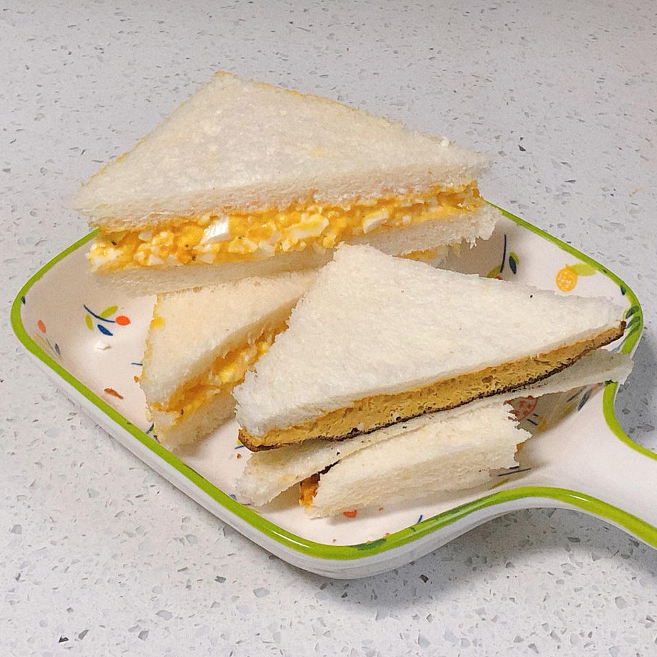 一口爆浆✨细腻又酸甜的奶油口感日式鸡蛋三明治☺️添加神秘食材☺️