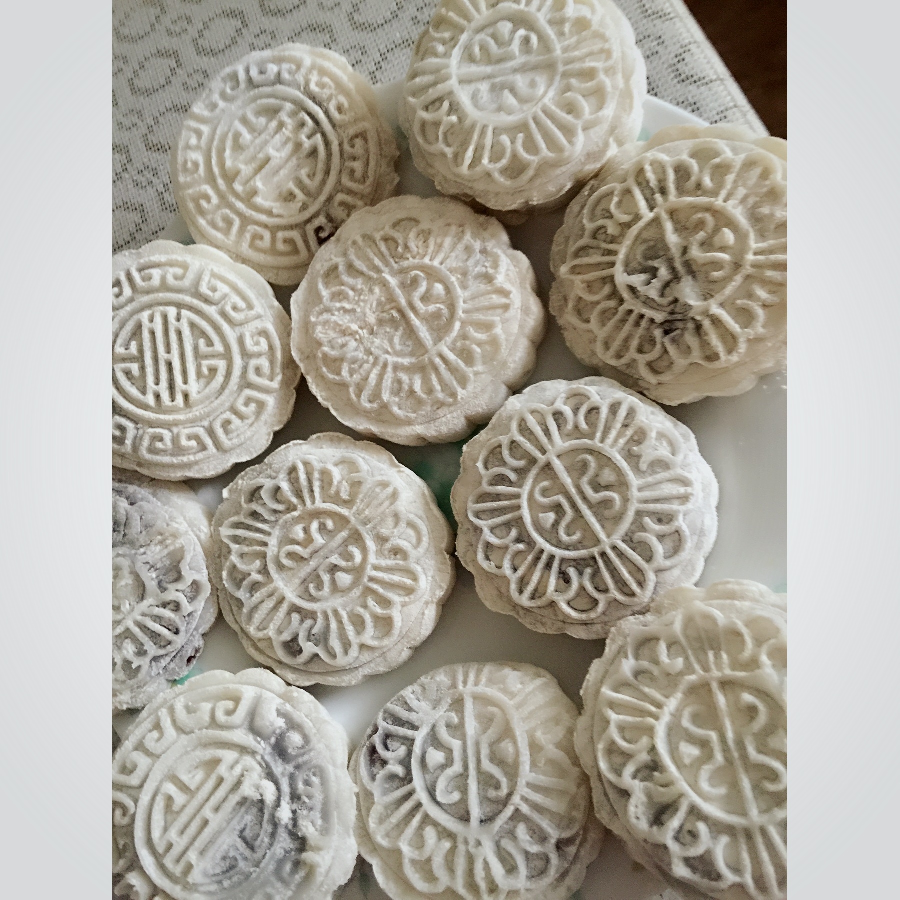冰皮枣泥馅月饼