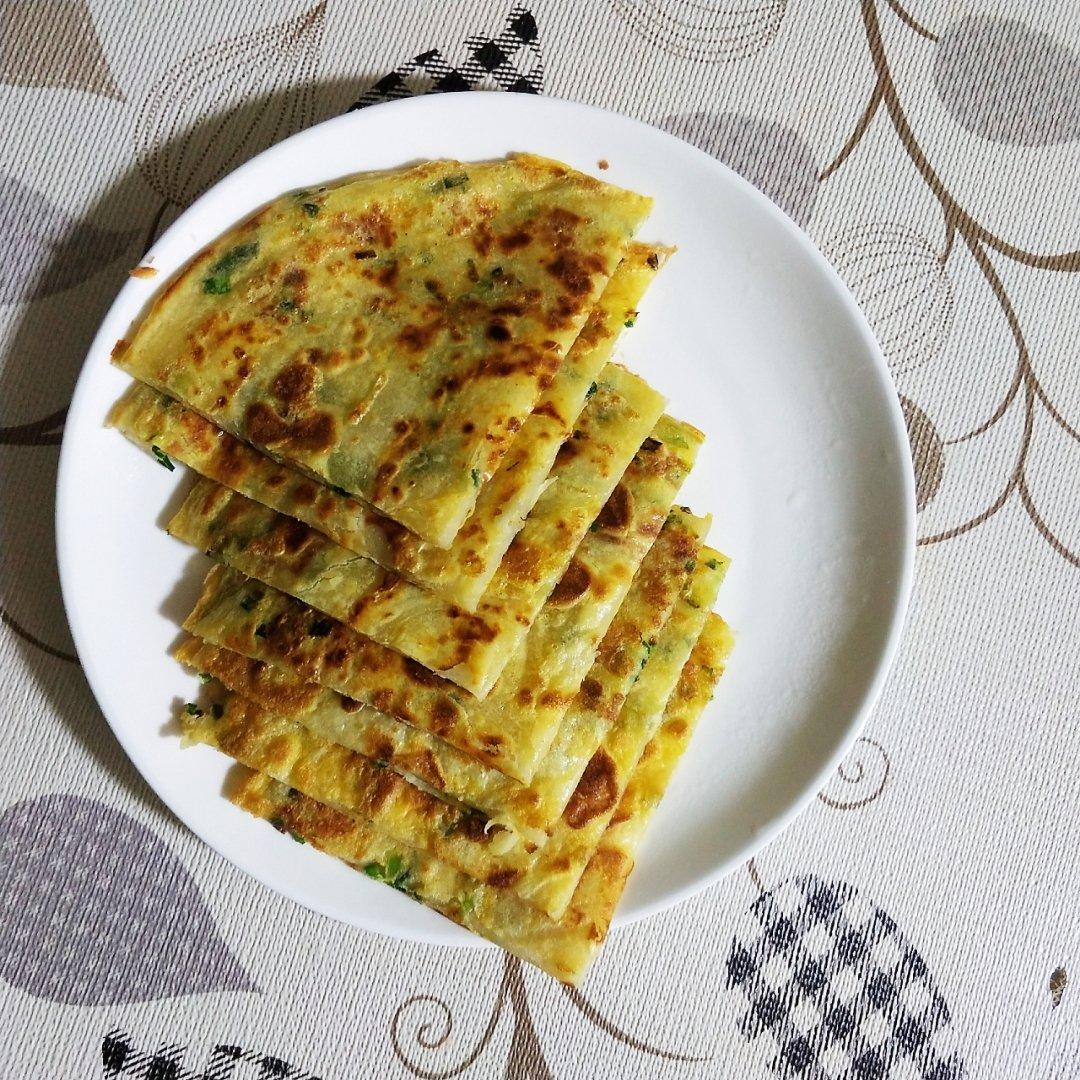 鸡蛋葱油饼                  （更新饼坯保存方法）