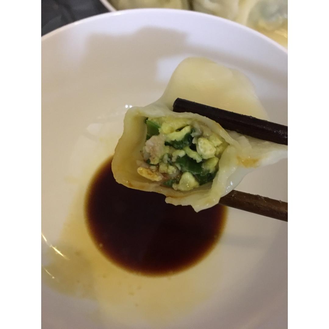 韭菜鸡蛋虾仁三鲜饺子