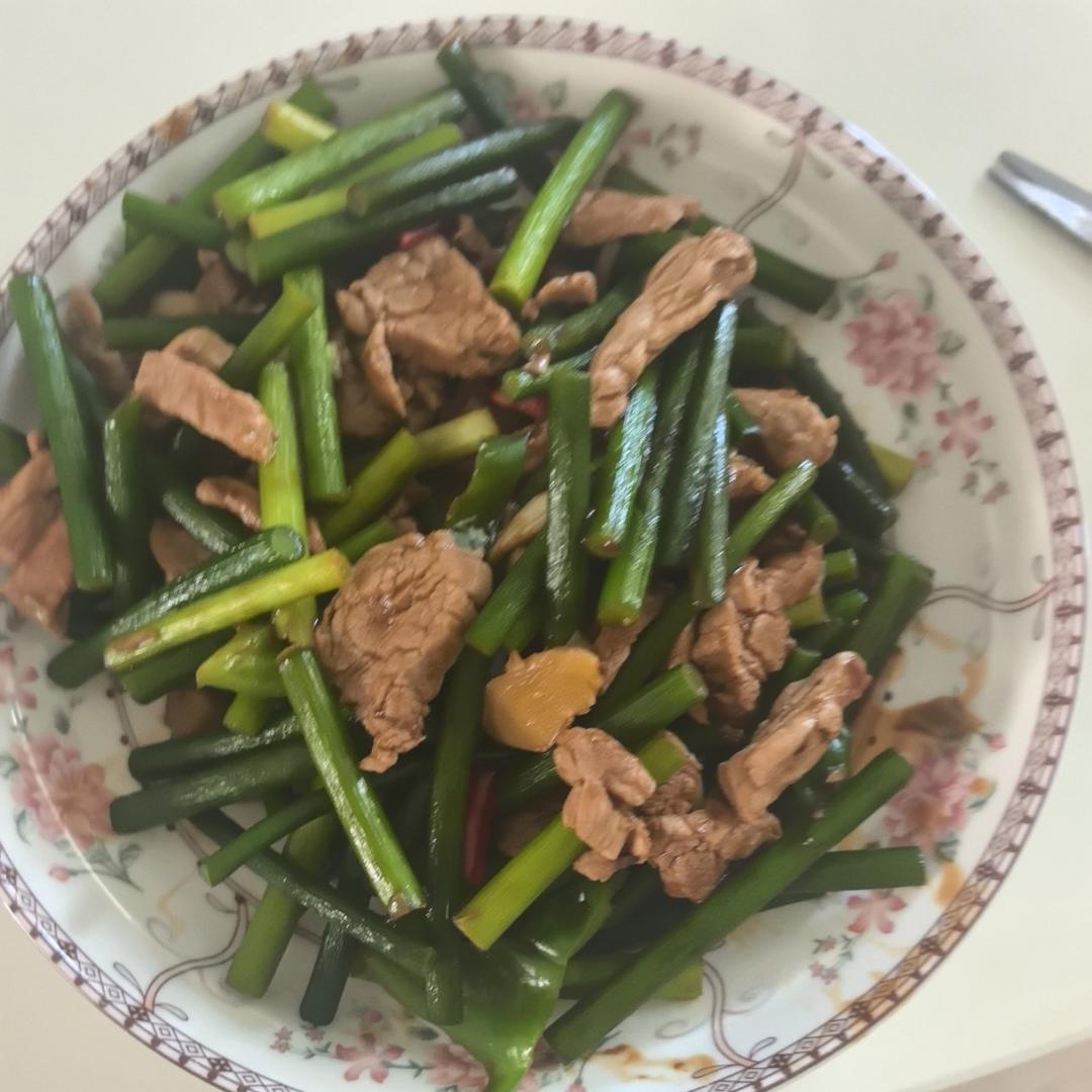 蒜苔炒肉末，三碗米饭都不够吃