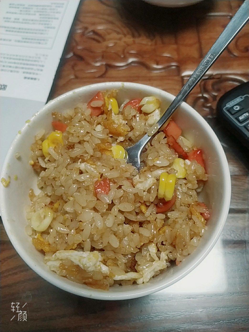 厨师长教你“蛋炒饭”如何做才好吃，答案都在这里面！