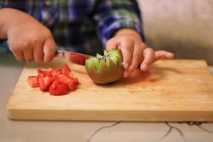 跟孩子一起动手--水果小汤圆的做法 步骤2