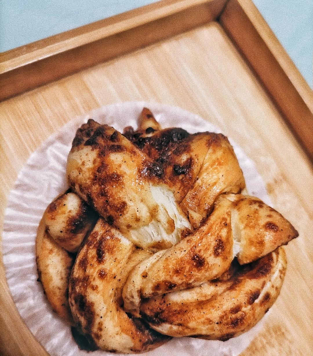 『SWEET HOME』一次发酵的巧克力肉桂卷