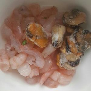 海鲜疙瘩汤的做法 步骤3