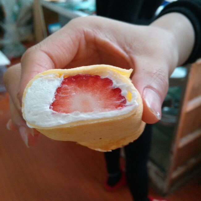 草莓班戟