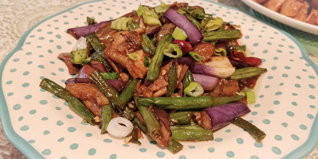 下饭好搭档—茄子炒豆角