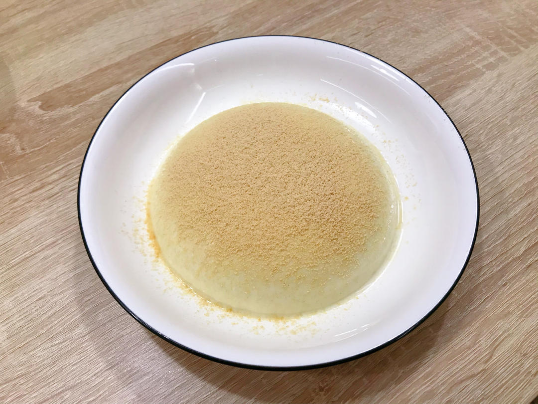 用豆浆就可以做的豆乳布丁，豆香浓郁，入口即化