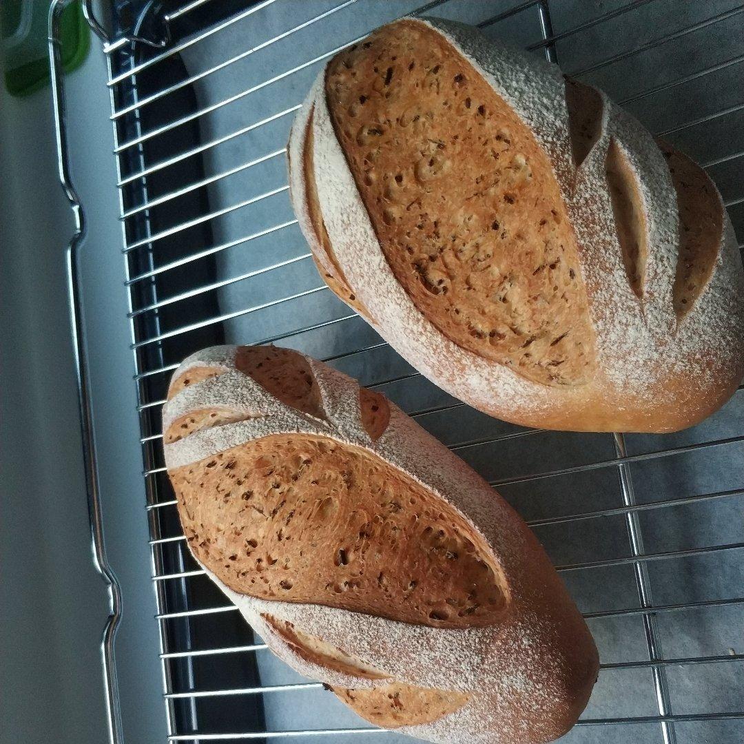 香喷喷的全麦培根面包