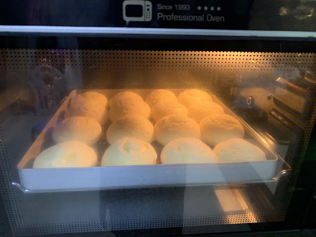 《Tinrry下午茶》教你做香草泡芙
