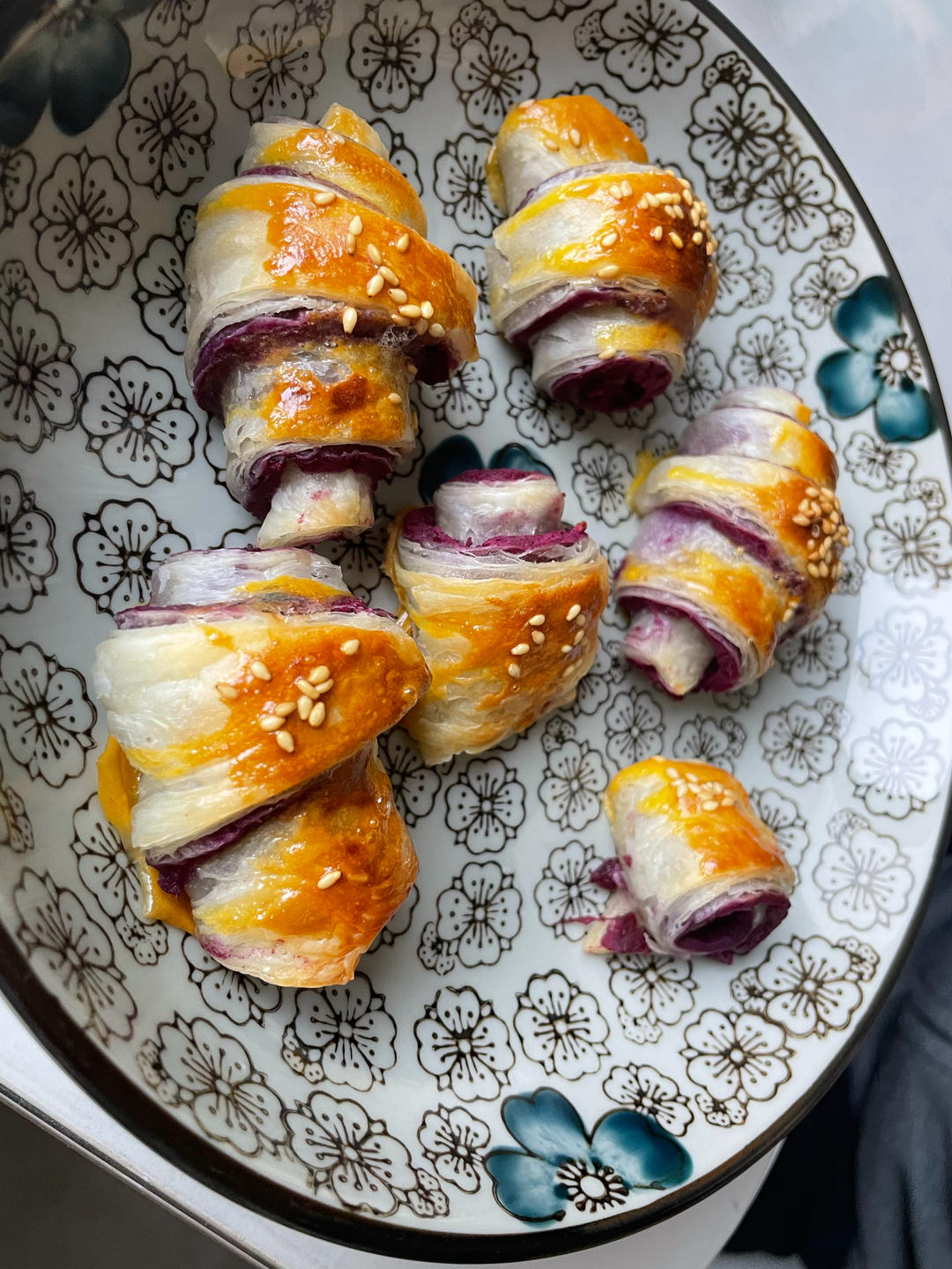 紫薯手抓饼可颂