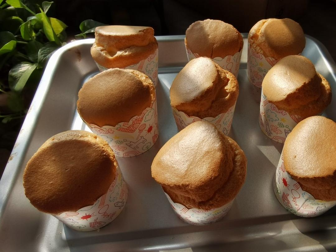 纸杯蛋糕 8寸戚风蛋糕的量
