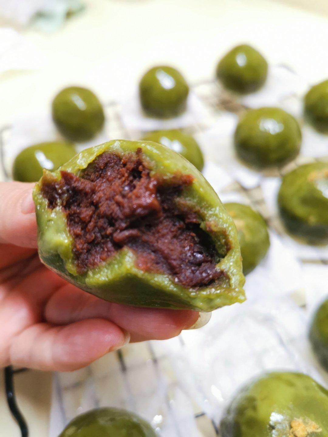 网红青团～～咸蛋黄肉松青团