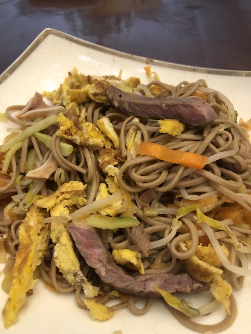 夏天的味道：荞麦鸡丝凉面