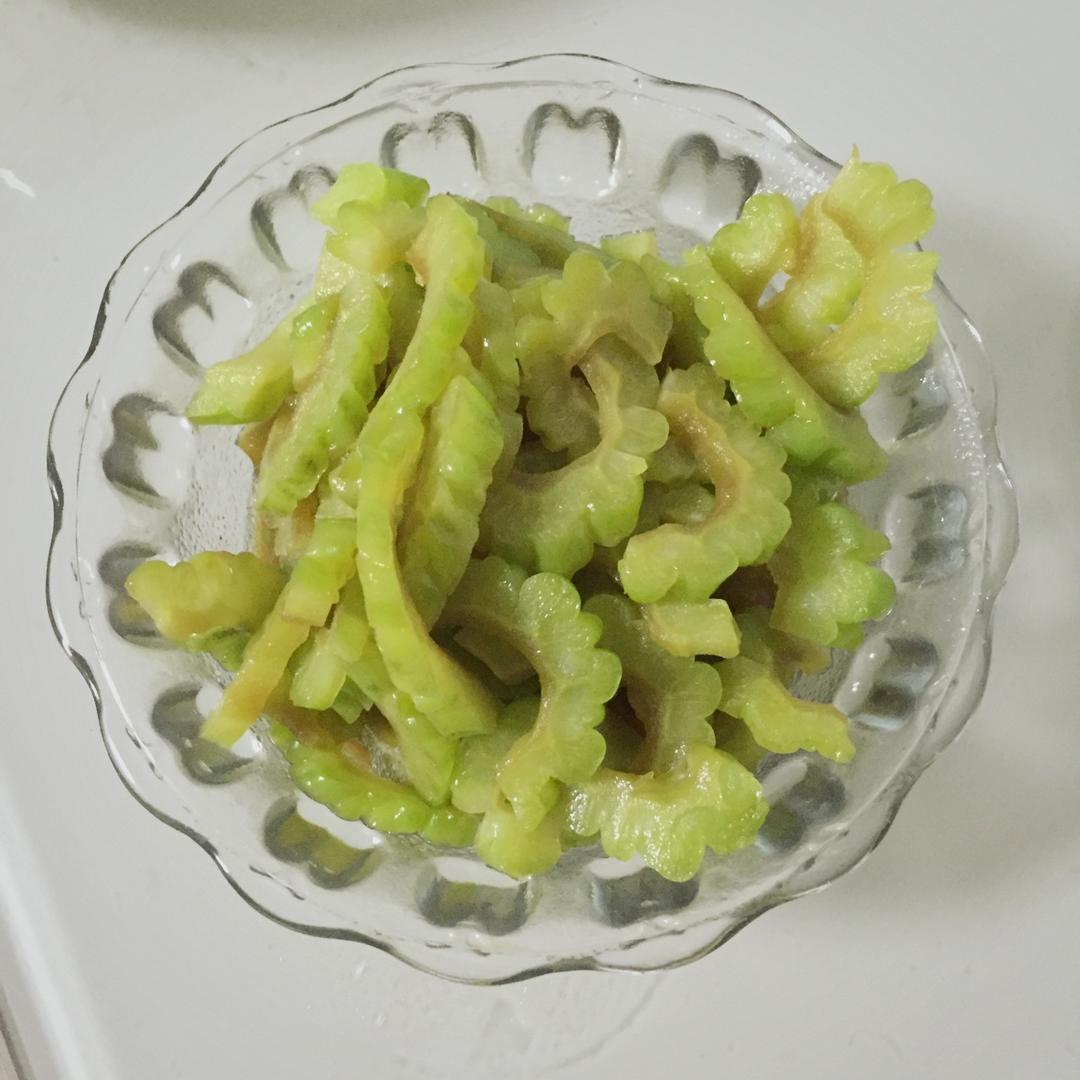 凉拌苦瓜