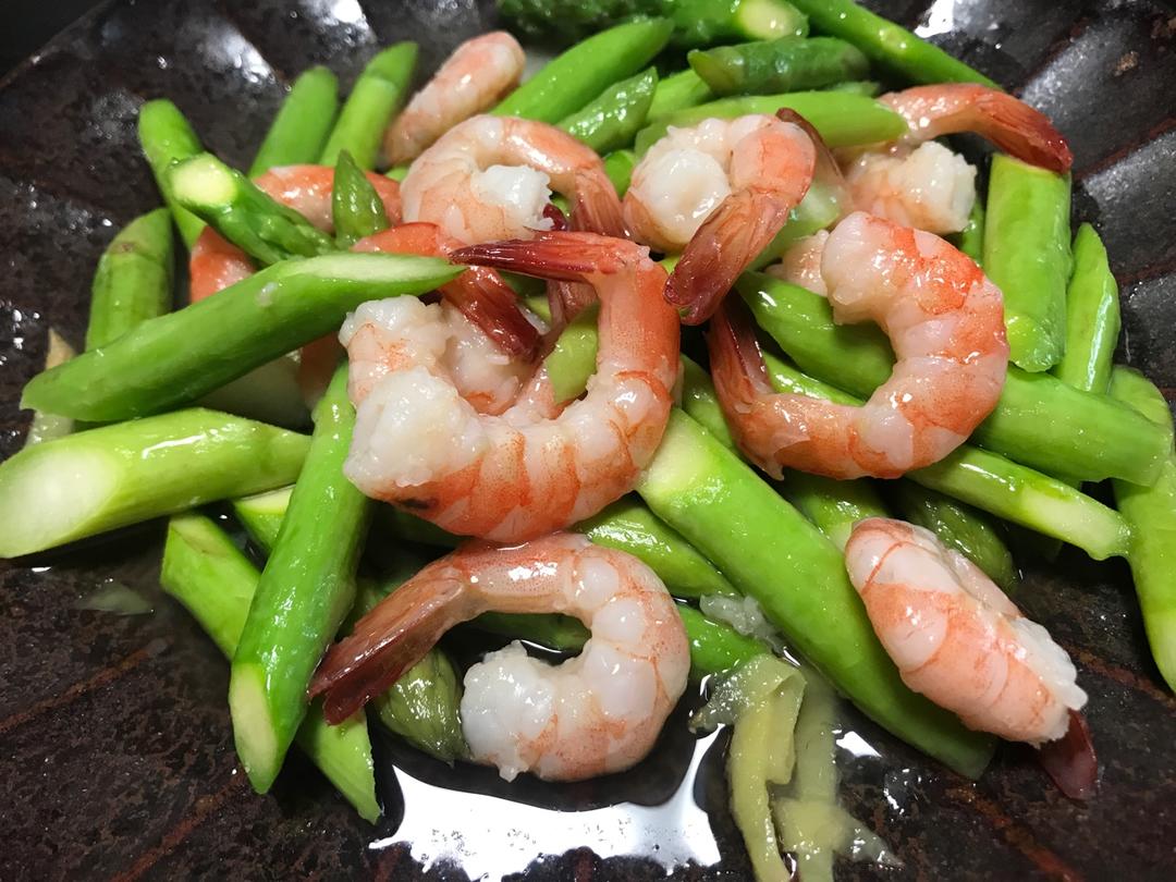 清炒芦笋虾仁