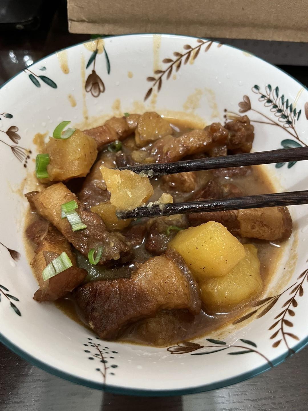 红烧肉炖土豆（丝毫不腻）