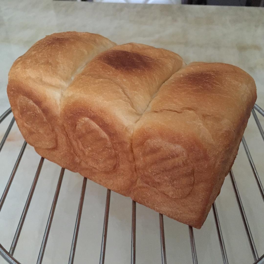 早餐白吐司          （庞多米 Pain de mie）