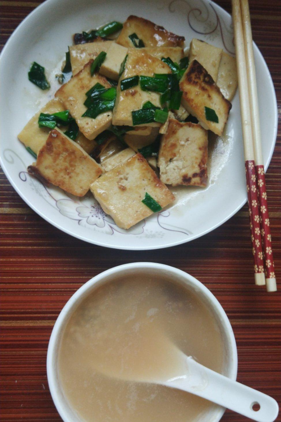 厨师长教你：“懒人烧豆腐”的家常做法，很简单懒人的做法，收藏