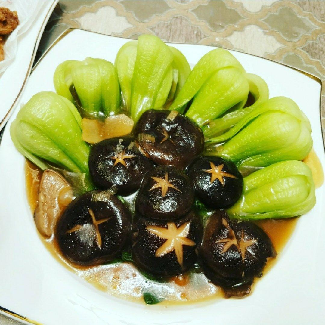 浇汁香菇油菜