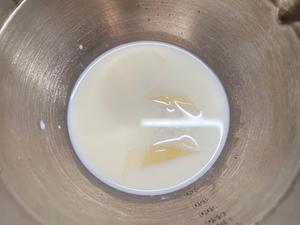 零技术‼️高颜值三色牛奶布丁‼️免烤箱免打发的做法 步骤8