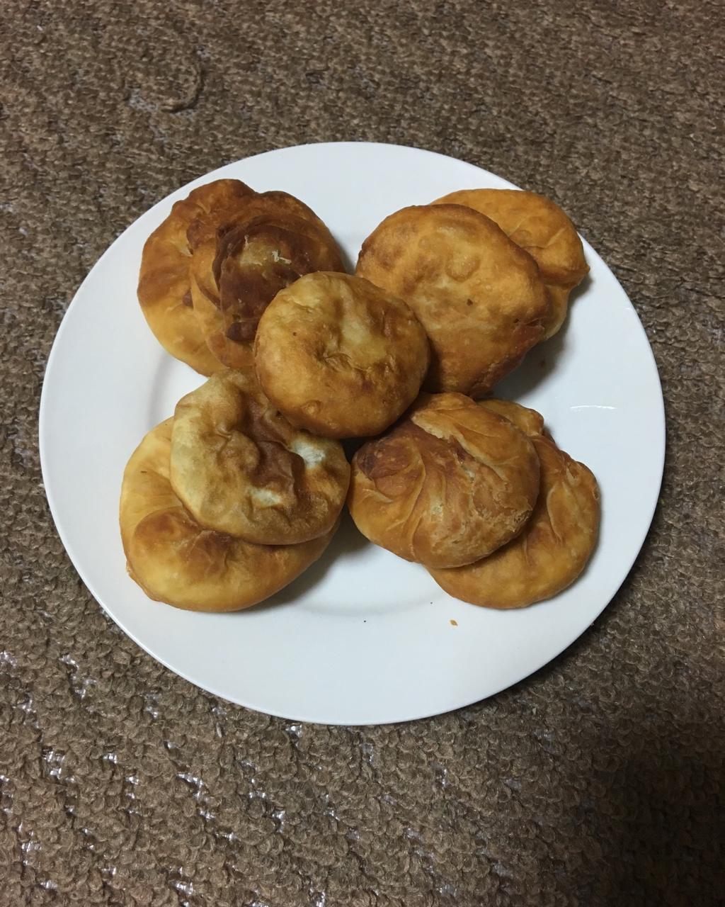 郑郑小做的发面油酥小糖饼