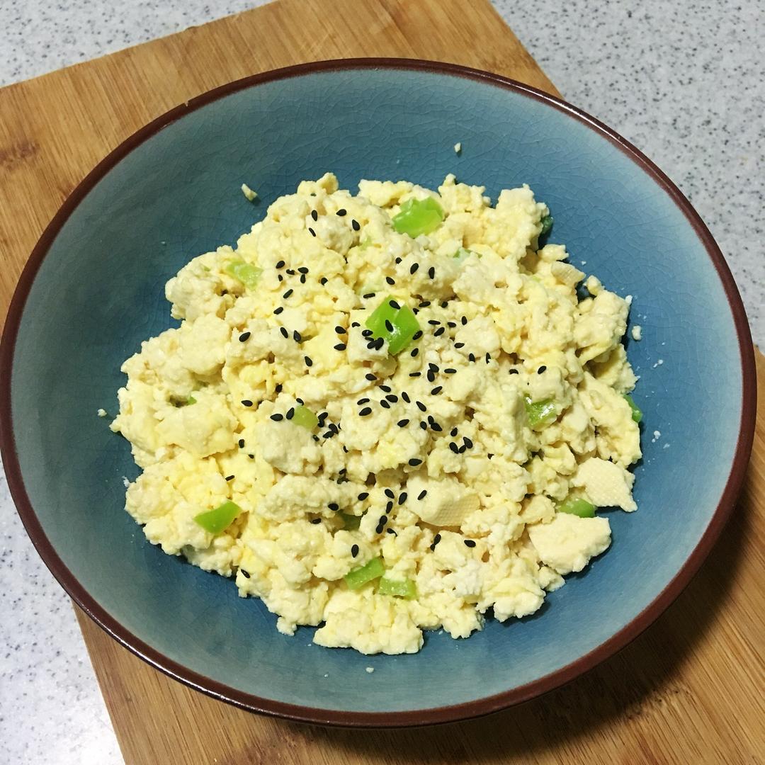 鸡刨豆腐(鸡蛋炒豆腐)