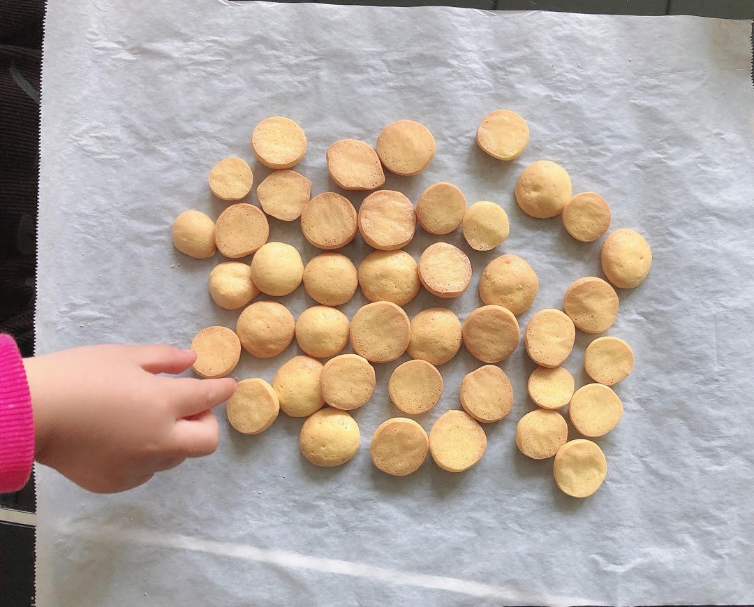 鸡蛋小饼干