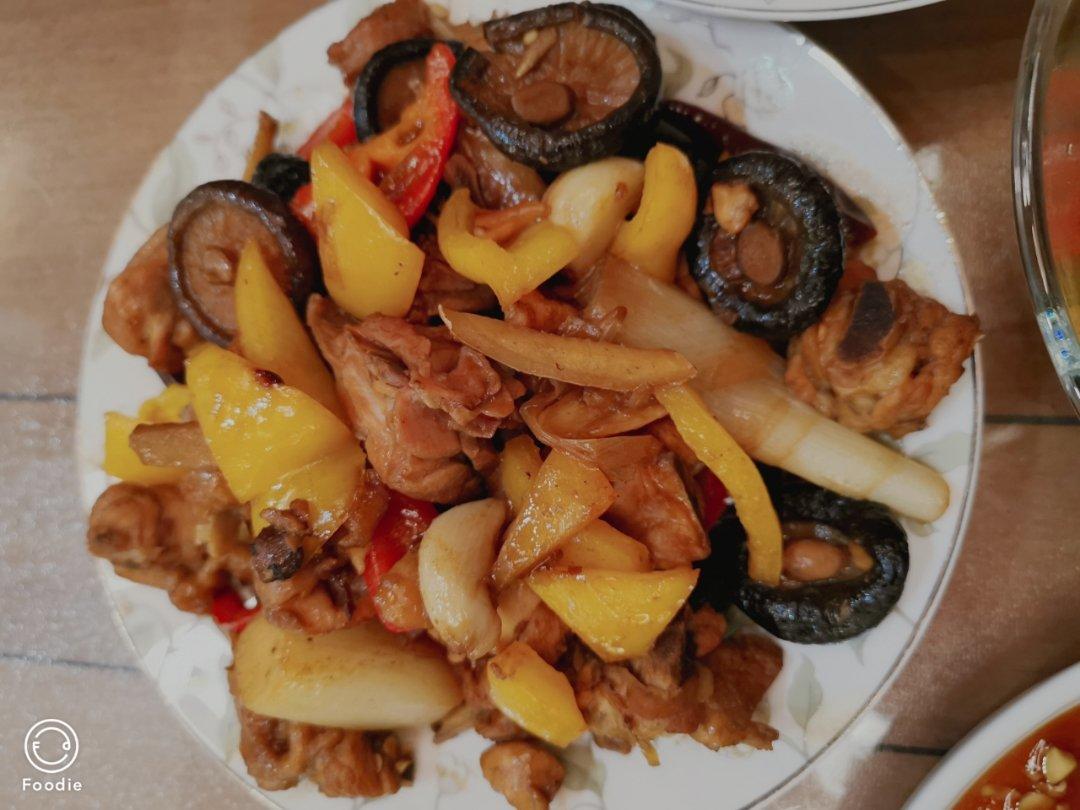 拌饭更好吃的黄焖鸡