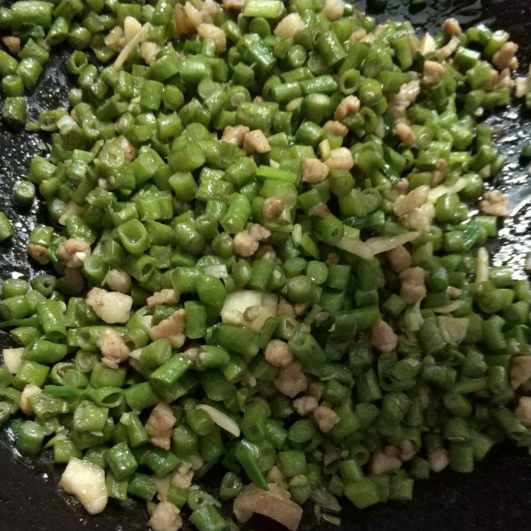 肉沫豆角下饭菜
