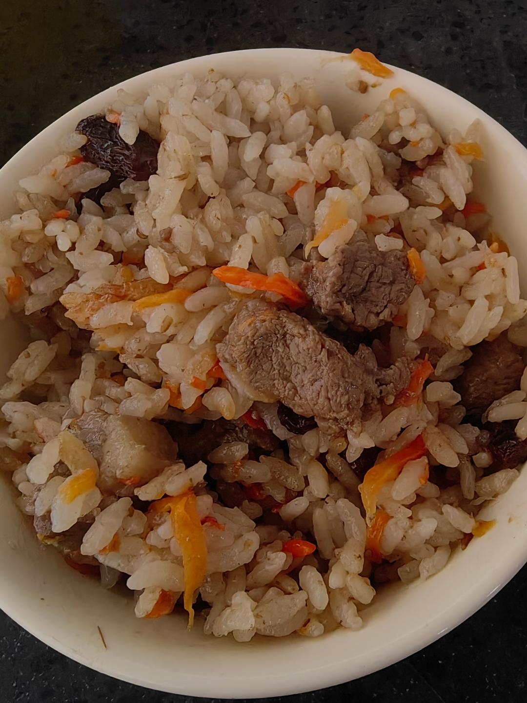 新疆抓饭（简单又好吃的电饭锅版）