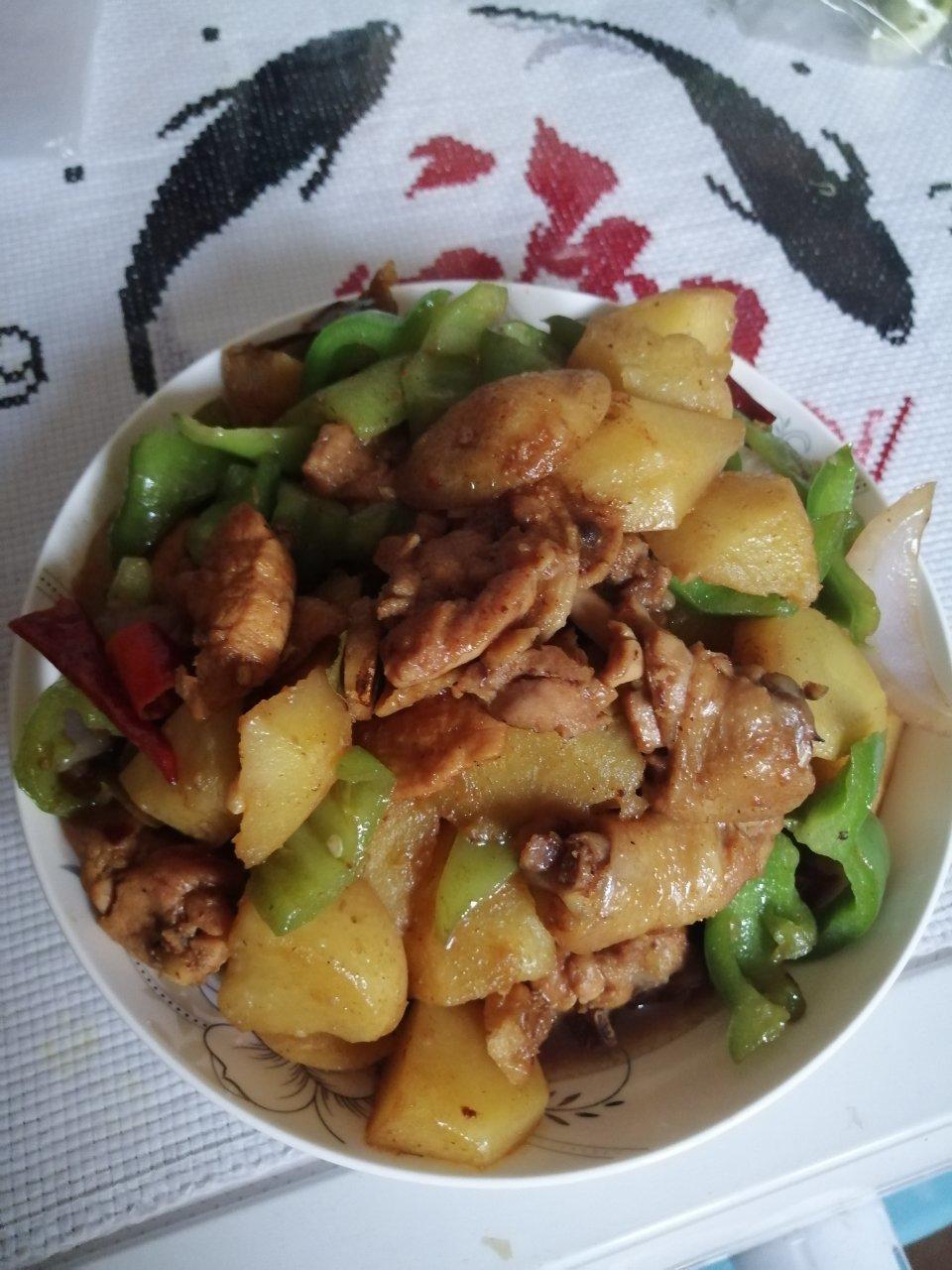 新疆特色大盘鸡（附加皮带面做法）